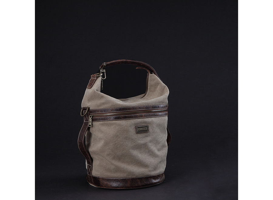 MODEL:(型号LAA-J007），RMB￥2600..USD$378
