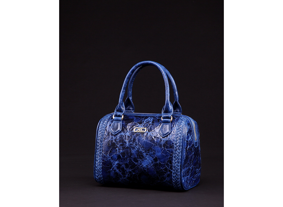 MODEL:(型号LAA-B076蓝），RMB￥15000..USD$2175