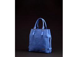 MODEL:(型号LAA-B100），RMB￥16500..USD$2392